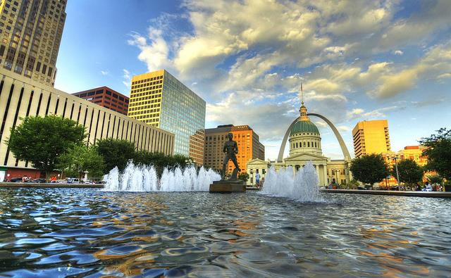 4 Charming Cities to Host your Missouri Family Reunion