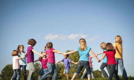 Find the Perfect Family Reunion Game