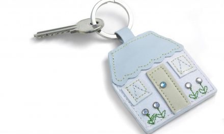 Personalizing Your Reunion with Keepsakes