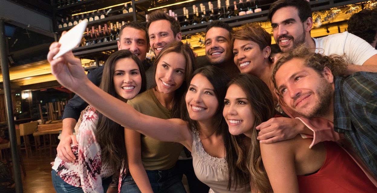 6 Tips to Help You Plan a Fabulous Class Reunion