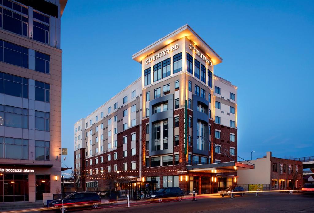 Courtyard Marriott Downtown Akron