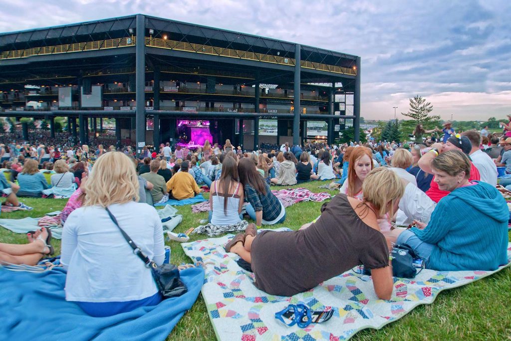 Hollywood Casino Amphitheatre