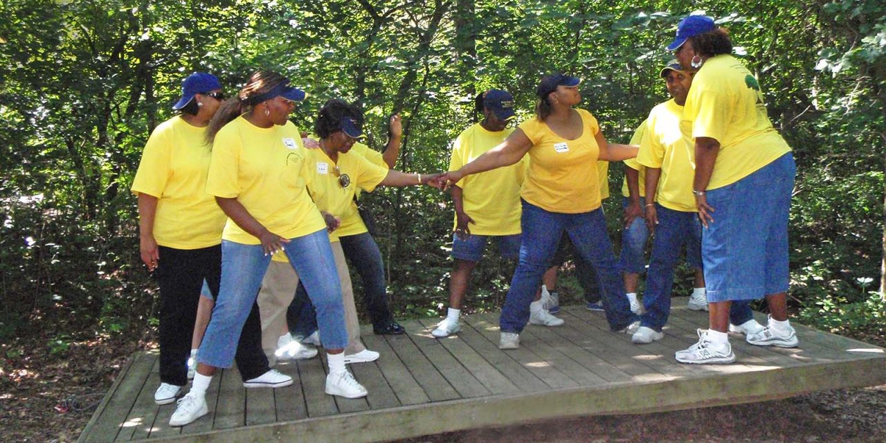 Six Reasons to Host a Reunion in Chicago Southland