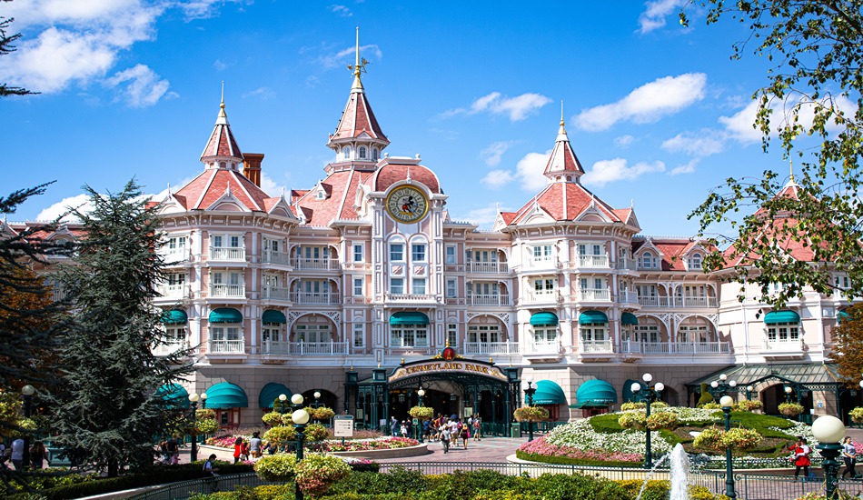 Family Vacation to Disney with Accommodations 